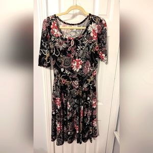 LuLaRoe Nicole, floral.